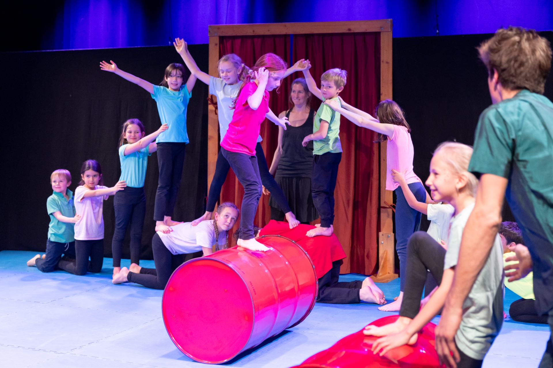 ZIRKUS-HERBSTWOCHE FÜR KINDER VON 6 BIS 11 JAHREN | AB 06.10.2025
